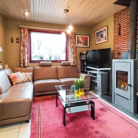 3 Bedroom Cozy In
