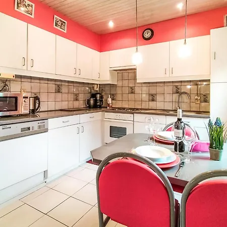 3 Bedroom Cozy In Ottre